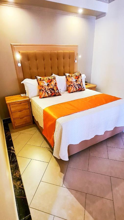 Lilypark Lodge Rustenburg Esterno foto