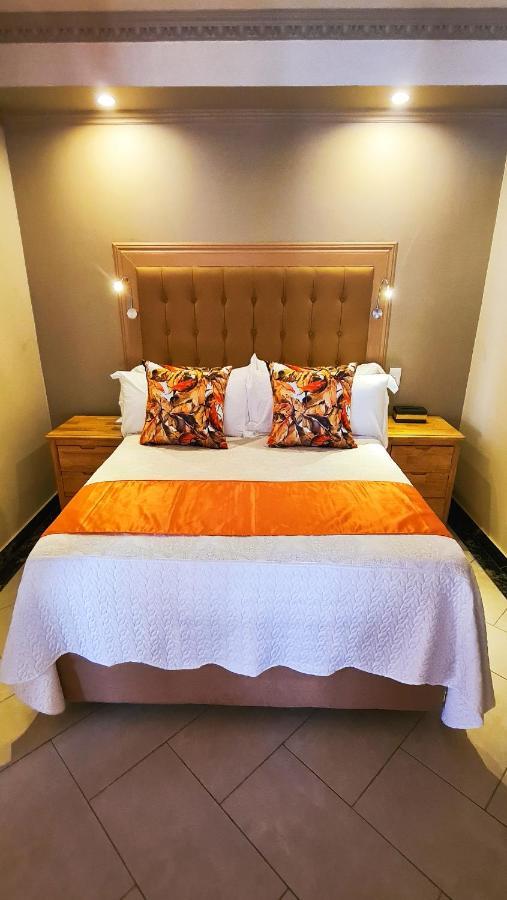 Lilypark Lodge Rustenburg Esterno foto