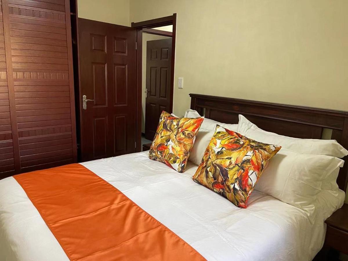Lilypark Lodge Rustenburg Esterno foto