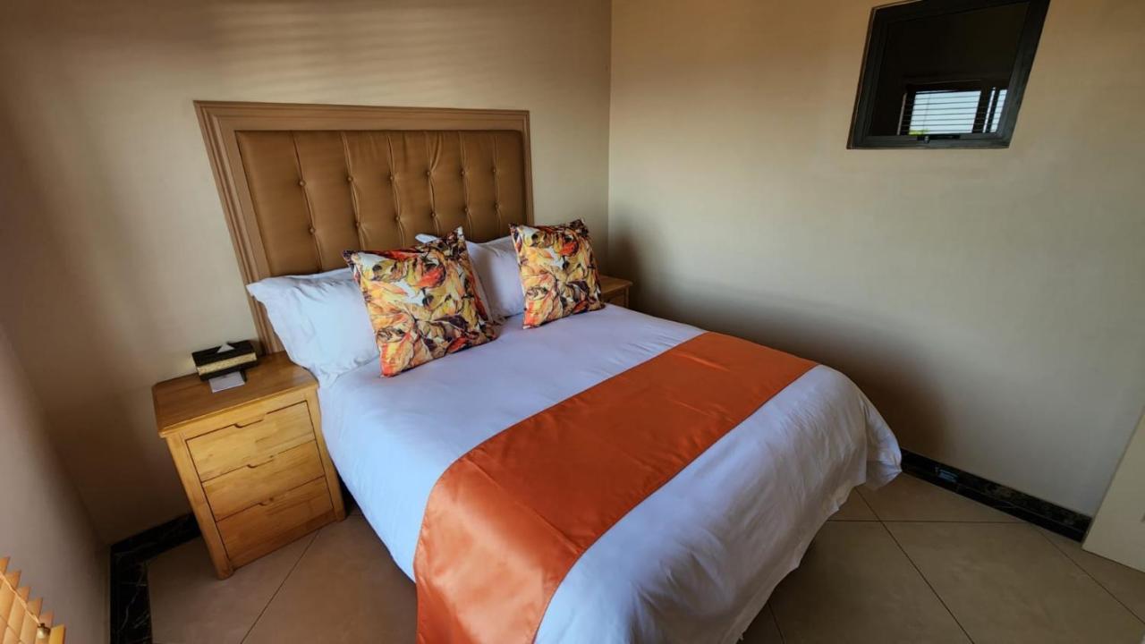Lilypark Lodge Rustenburg Esterno foto