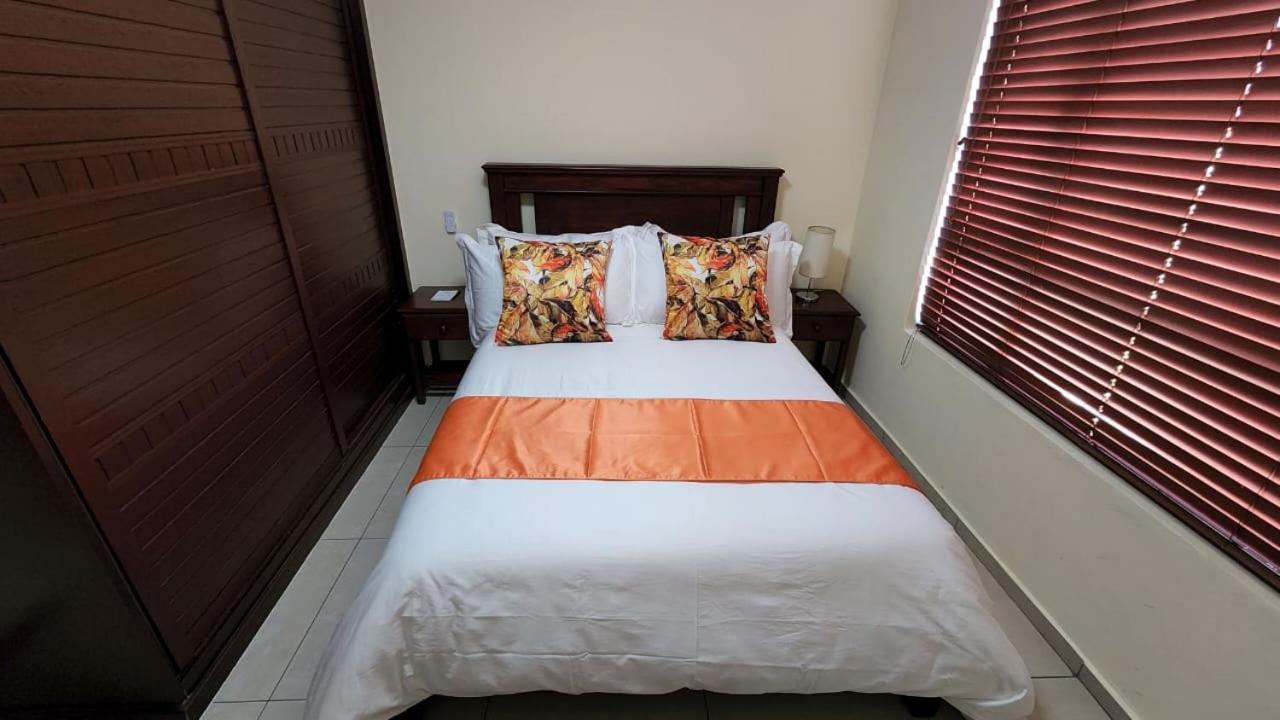 Lilypark Lodge Rustenburg Esterno foto