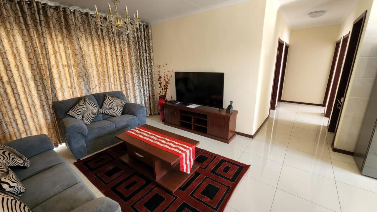 Lilypark Lodge Rustenburg Esterno foto
